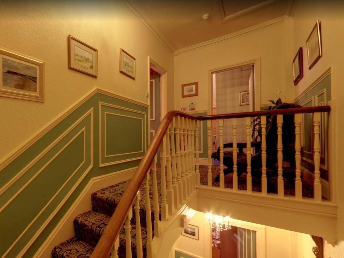 Athol House Panzió Filey Kültér fotó